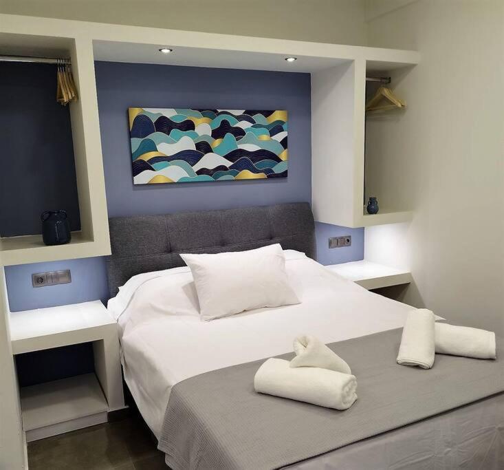 Farisma - Bright And Central Apt In Kalamata Bagian luar foto